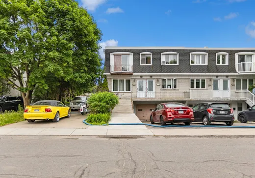 Triplex à vendre - 58-62 Place Caron, Sainte-Thérèse, J7E 1W8