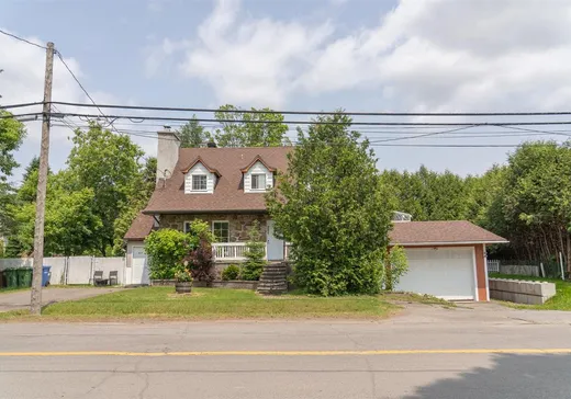 Duplex à vendre - 932-934 Rue Principale, Prévost, J0R1T0