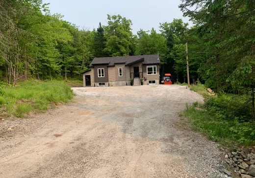 Duplex à vendre - 95Z Ch. Rivest, Val-des-Lacs, J0T 2P0