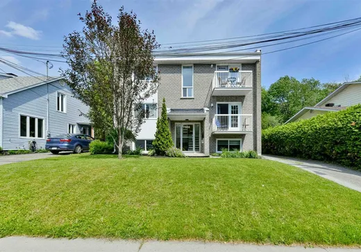 4-Plex à vendre - 138 Rue Farwell, Sherbrooke, J1J2S3