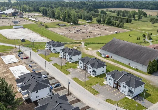 4-Plex à vendre - 1160-1170 Av. des Oiselets, Bécancour, G9H 4P8
