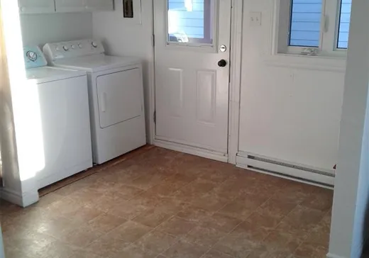 4-Plex à vendre - 84-90A Rue St-Laurent, Beaupré, G0A 1E0