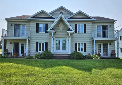 4-Plex à vendre - 38-44 Route des Seigneurs, Lachute, J0V1X0
