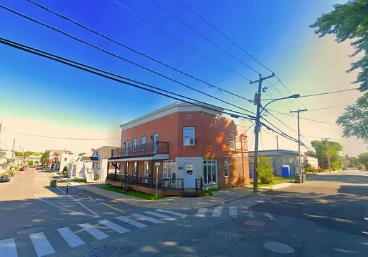 4-Plex à vendre - 10-14A Rue de l'Église, L'Épiphanie, J5X 3W6