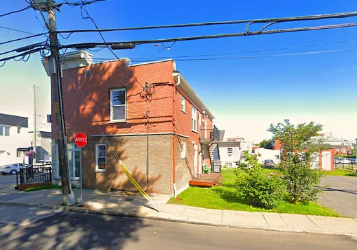 4-Plex à vendre - 10-14A Rue de l'Église, L'Épiphanie, J5X 3W6