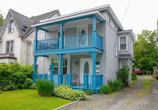 Duplex à vendre - 1054 Boul. de Portland, Sherbrooke, J1H1H6