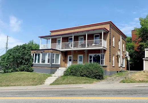 5-Plex for sale - 201-205 Rue King E., Sherbrooke, J1G1A7