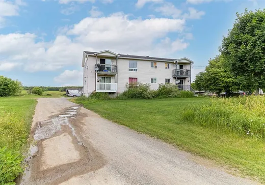 4-Plex à vendre - 3-9 5e rang de Milton, Saint-Hyacinthe, J0E 1Z0