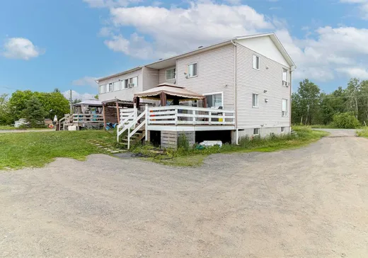 4-Plex à vendre - 3-9 5e rang de Milton, Saint-Hyacinthe, J0E 1Z0