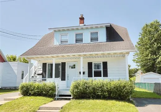 Duplex for Sale - 118-120 7e Avenue, Drummondville, J2B 2P9