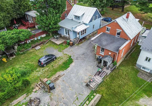 Duplex for Sale - 33-33A Rue de l'Académie, Victoriaville, G6P 3M1