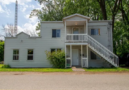 Duplex à vendre - 61-63 Av. Royale, Louiseville, J5V 1W4