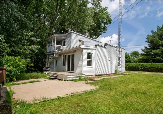 Duplex à vendre - 61-63 Av. Royale, Louiseville, J5V 1W4