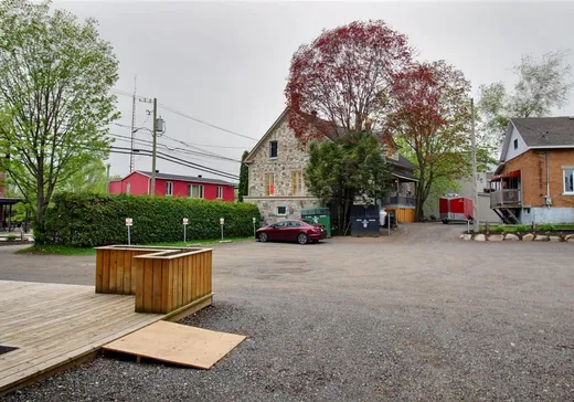 Triplex for Sale - 9-9B Rue St-Joseph, Warwick, J0A 1M0