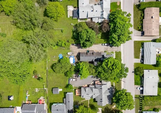 Triplex for Sale - 817-821 Rue Western, Waterloo, J0E 2N0