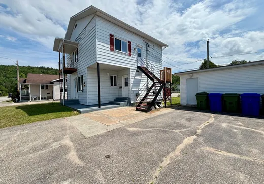 Duplex for Sale - 1127-1129 Rue des Frênes, La Tuque, G9X 4L6