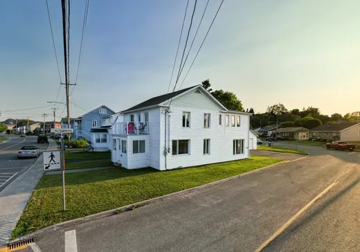 Duplex à vendre - 159-161 Av. St-Jérome, Matane, G4W 3A5