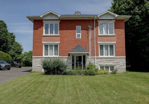 5-Plex à vendre - 308 Rue Brown, Cowansville, J2K2B1