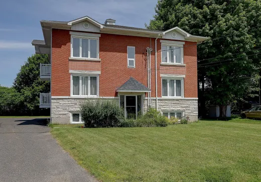 5-Plex à vendre - 308 Rue Brown, Cowansville, J2K 2B1