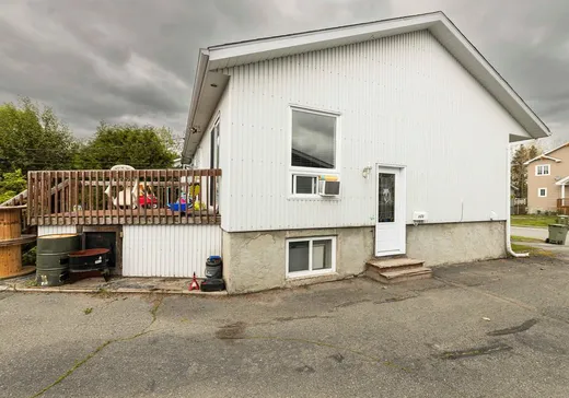 Triplex à vendre - 565-569 8e Avenue, Val-d'Or, J9P 6K1