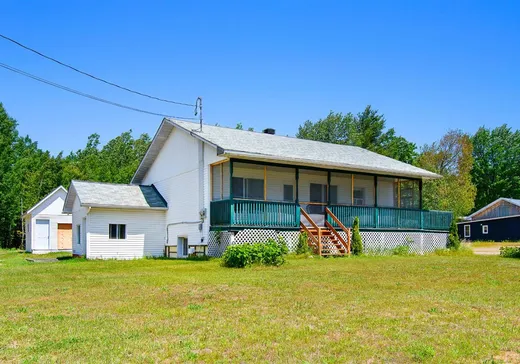 Duplex for sale - 6 Rue des Trembles, Mansfield-et-Pontefract, J0X1R0