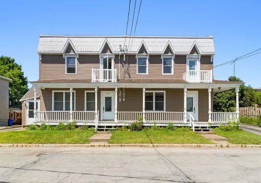 Triplex for sale - 376-380 Rue Bank, Brownsburg-Chatham, J8G3A9