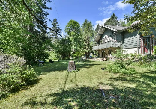 Duplex for Sale - 1040-1042 Rue du Renard-et-du-Corbeau, Val David, J0T 2N0