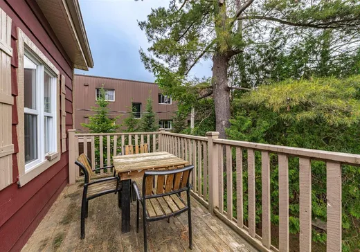 5-Plex for Sale - 913-921 Rue Labelle, Mont-Tremblant, J8E 2W5