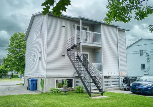 4-Plex for Sale - 490-496 Av. du Parc, Saint-Jérôme, J7Z 6R5
