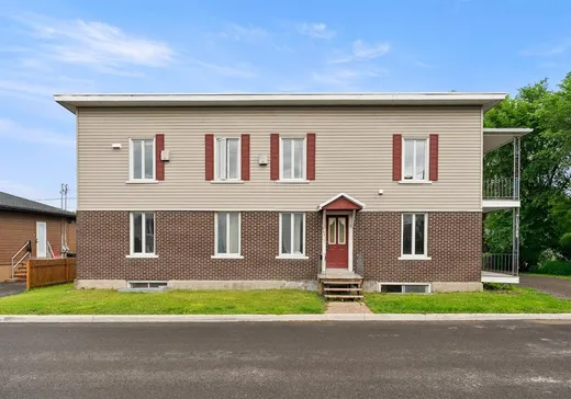 Triplex à vendre - 150-152B 73e Rue E., Charlesbourg, G1H 1M7