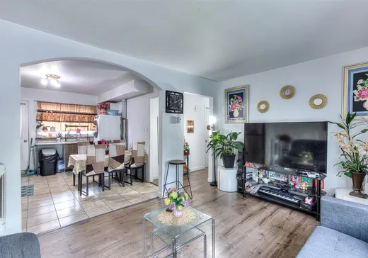 Triplex à vendre - 3016-3018 8e Rue, Laval (Chomedey), H7V 1N6