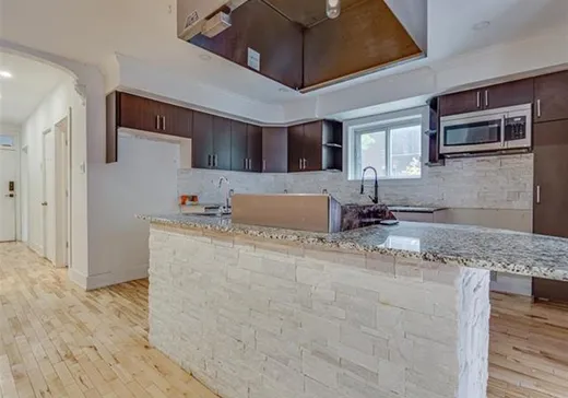 Duplex à vendre - 2585-2587 Rue Desmarteau, Montréal (Est), H1L 4N2