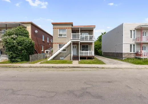 Duplex à vendre - 214-216 Av. Turcotte, Les Rivières, G1M1P9