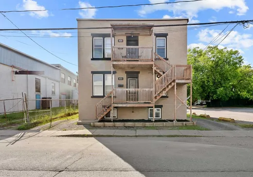 Duplex à vendre - 2330-2332 Rue St-Philippe, Trois-Rivières, G9A2V9