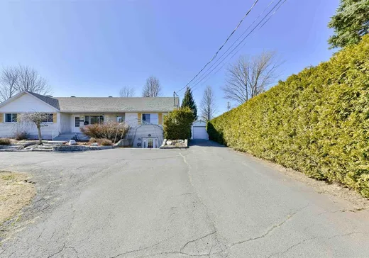 Triplex for Sale - 456-456B Rue Comeau, Drummondville, J2A 1J1