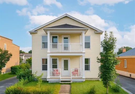 Duplex for sale - 109-111 6e Avenue, Drummondville, J2B2N1