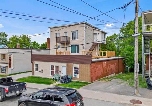 4-Plex à vendre - 880-886 Rue Belvédère S., Les Nations, J1H 4C2