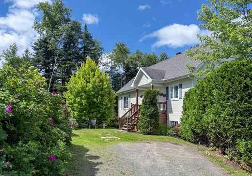 Duplex à vendre - 92-94 Ch. de la Petite-Suisse, Morin-Heights, J0R 1H0