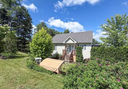 Duplex à vendre - 92-94 Ch. de la Petite-Suisse, Morin-Heights, J0R 1H0