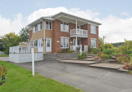 Duplex à vendre - 6550 Boul. Hébert, Valleyfield, J6S 5Z4
