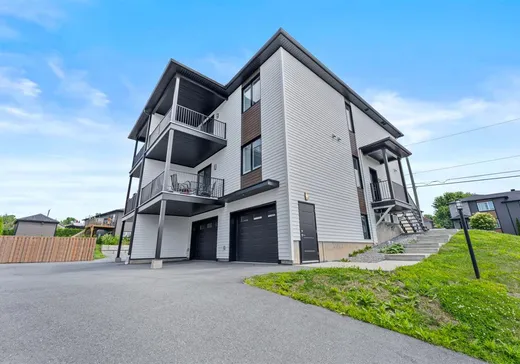 4-Plex à vendre - 62-68 Rue Armande-Biron, Sherbrooke, J1C 0W1