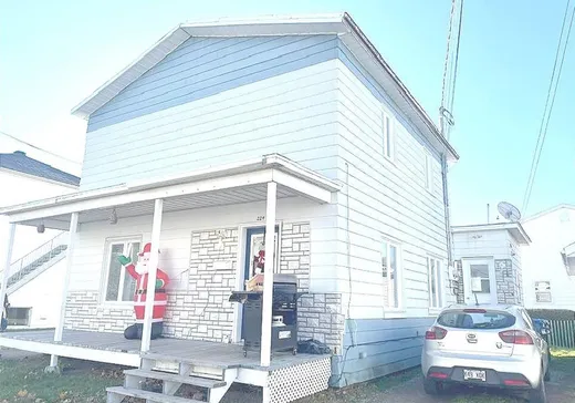 Duplex for Sale - 224-226 Av. de la Gare, Montmagny, G5V 2T7