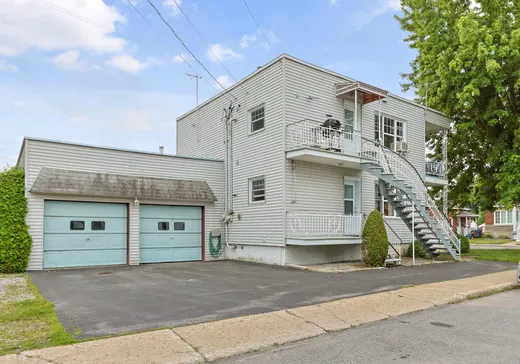 Duplex à vendre - 26-26A Rue Desrochers, Sainte-Martine, J0S1V0