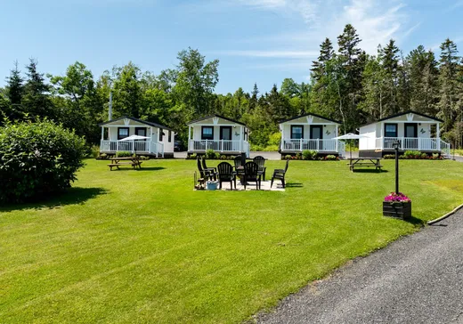 5-Plex for Sale - 232-234 Rue Leclerc, Baie-Sainte-Catherine, G0T 1A0