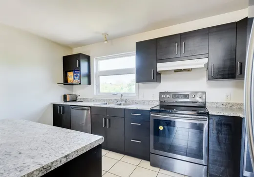 Triplex à vendre - 379 Rue Main, Gatineau, J8P 5K6