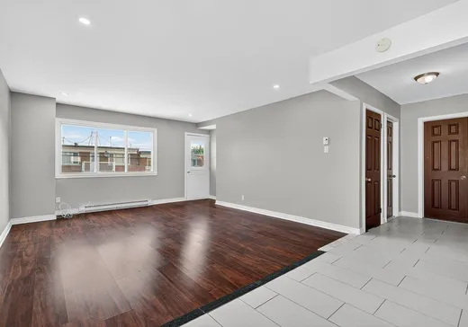 Duplex for Sale - 8900-8902 6e Avenue, Montreal (Villeray), H1Z 2T5