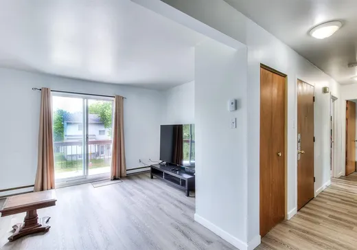 Triplex for Sale - 115-119 Rue St-Pierre, Sainte-Thérèse, J7E 5C8