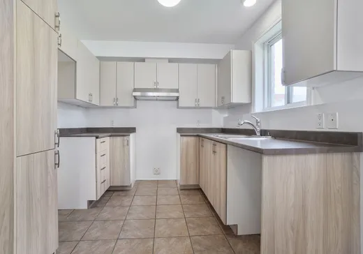 4-Plex à vendre - 2048 Av. Wilson, Montréal (Centreville), H4A 0A2