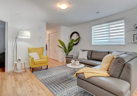 Triplex for Sale - 15728-15732 Rue Notre-Dame E., Montreal (Pointe-aux-Trembles), H1A 1X4
