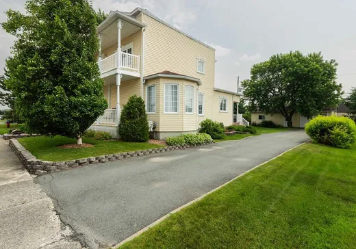 Duplex à vendre - 451 9e Avenue, Barraute, J0Y 1A0